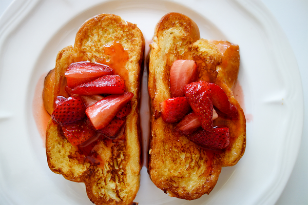 Challah French Toast With Strawberry Compote